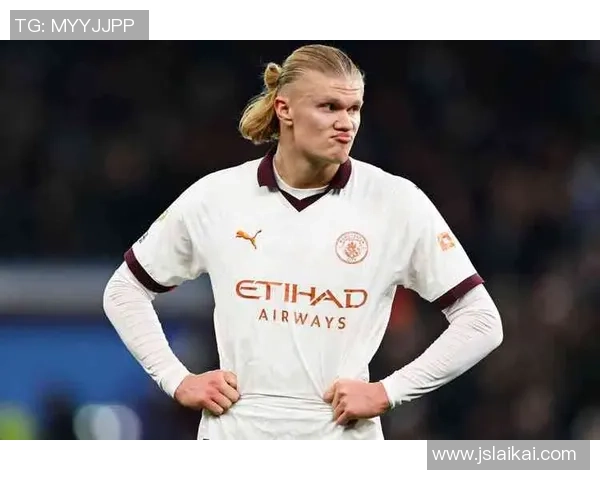 哈兰德强势崛起球场霸主形象壁纸尽显锋芒与魅力